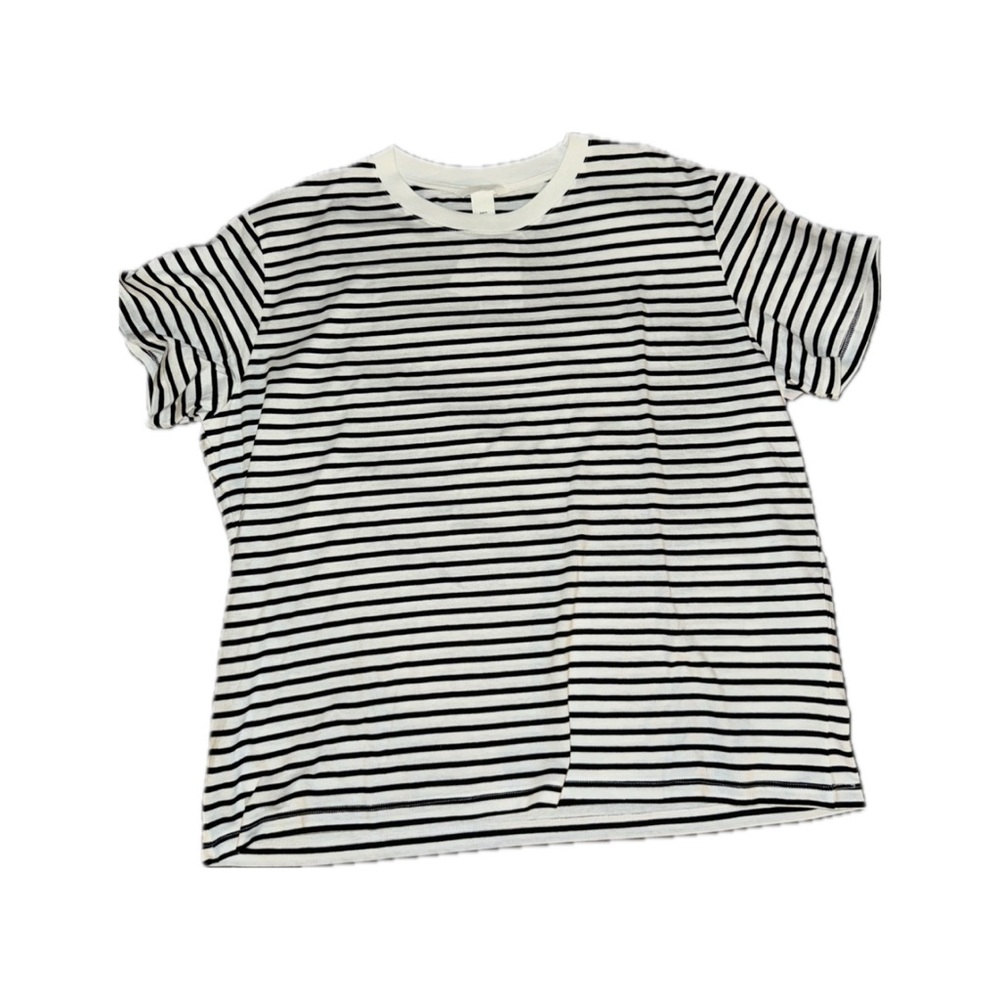 BRAND NEW: H&M XL black & white striped tshirt